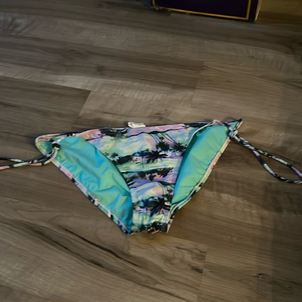 Bikini bottom